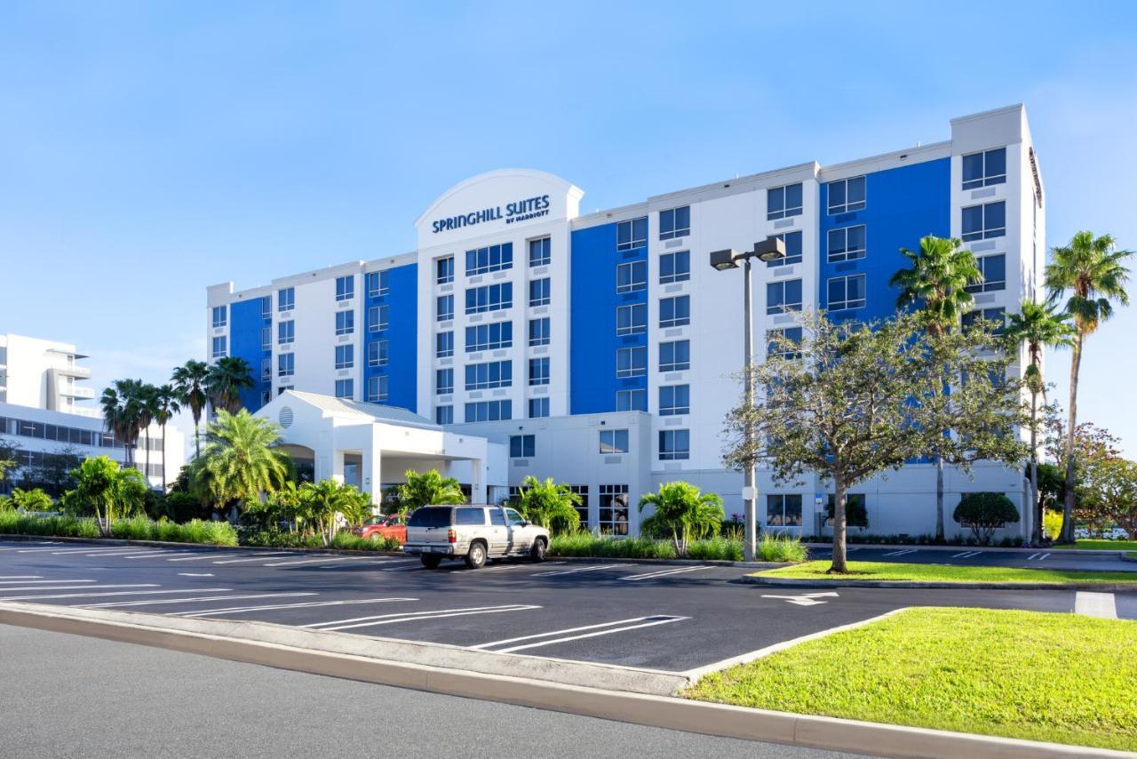 Springhill Suites By Marriott Miami Airport South Blue Lagoon Area Exteriör bild